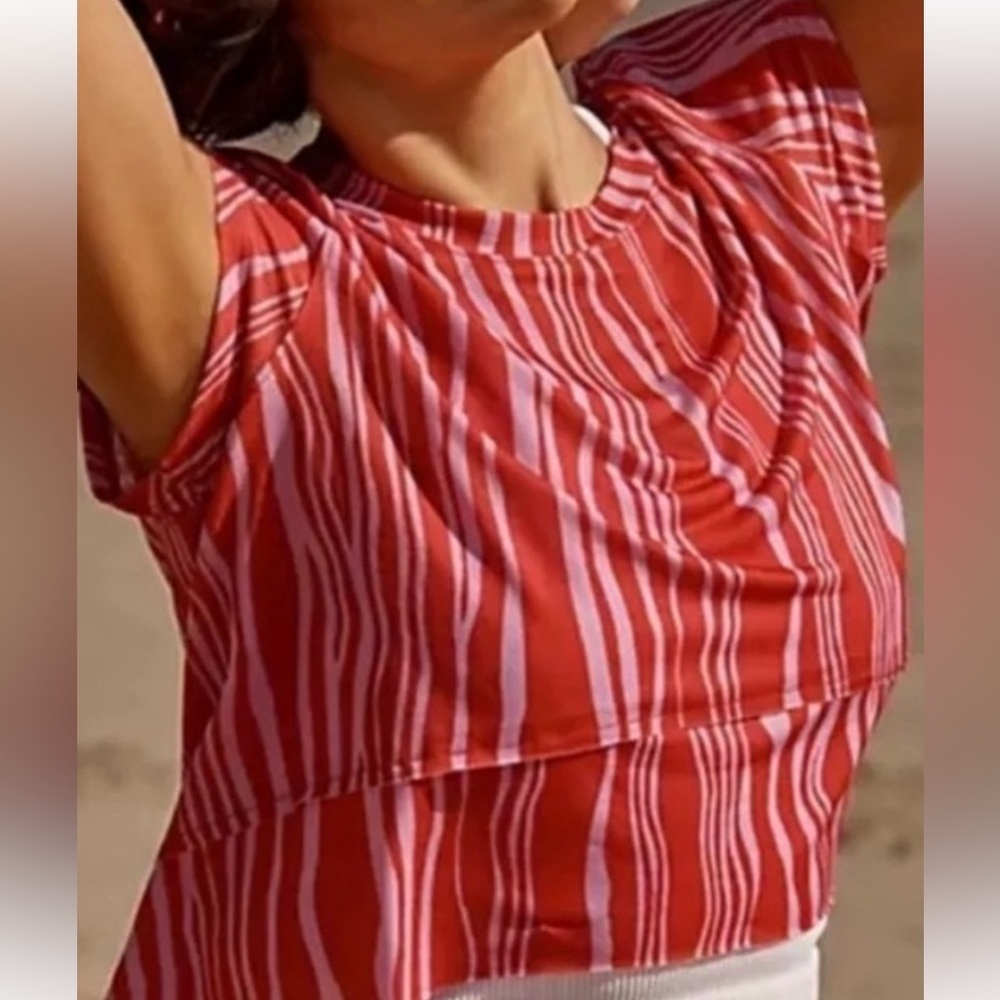 SOLD!!!   FREE PEOPLE TEMPO TEE SHORT SLEEVE EUC sz S